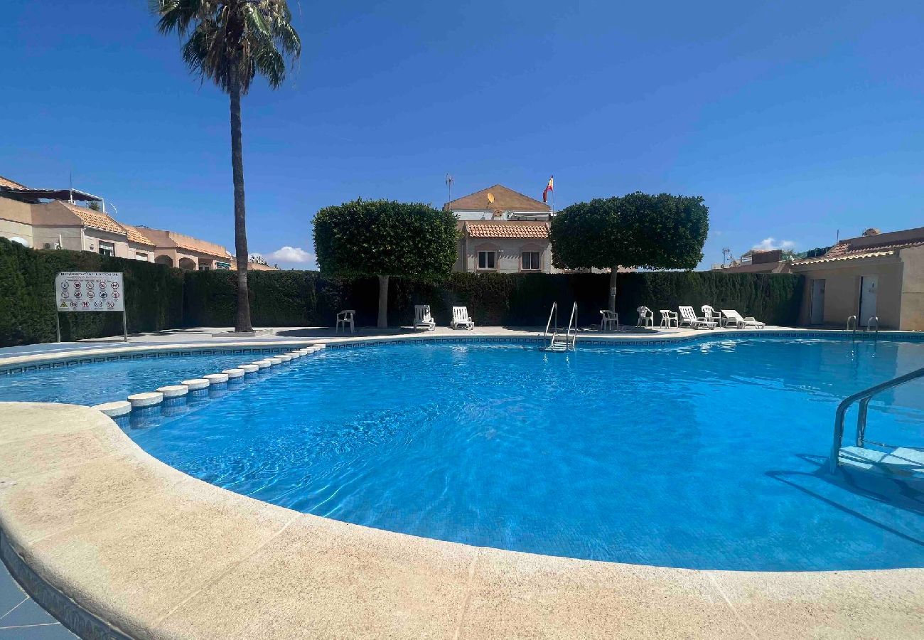 Apartamento en Torrevieja - Bungalow Los Balcones