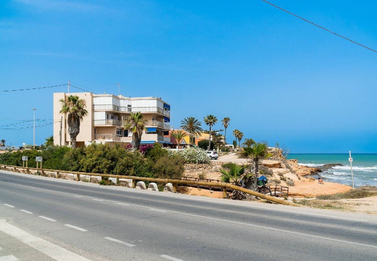 Apartamento en Torrevieja - 🅃 Refugio Marino Sunrise