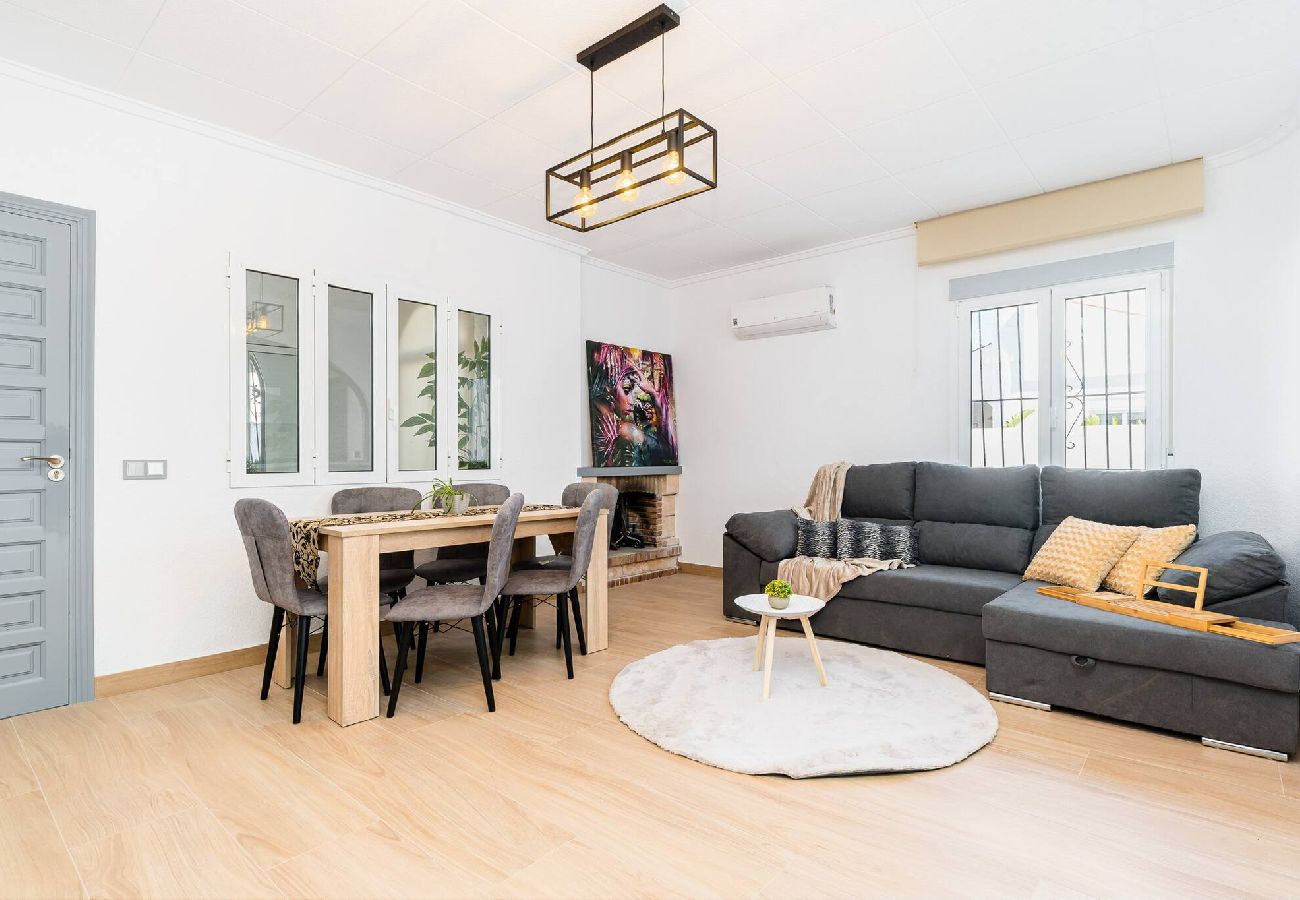 Casa en Pilar de la Horadada - 🅃 Chalet Queen Venecia Sunrise