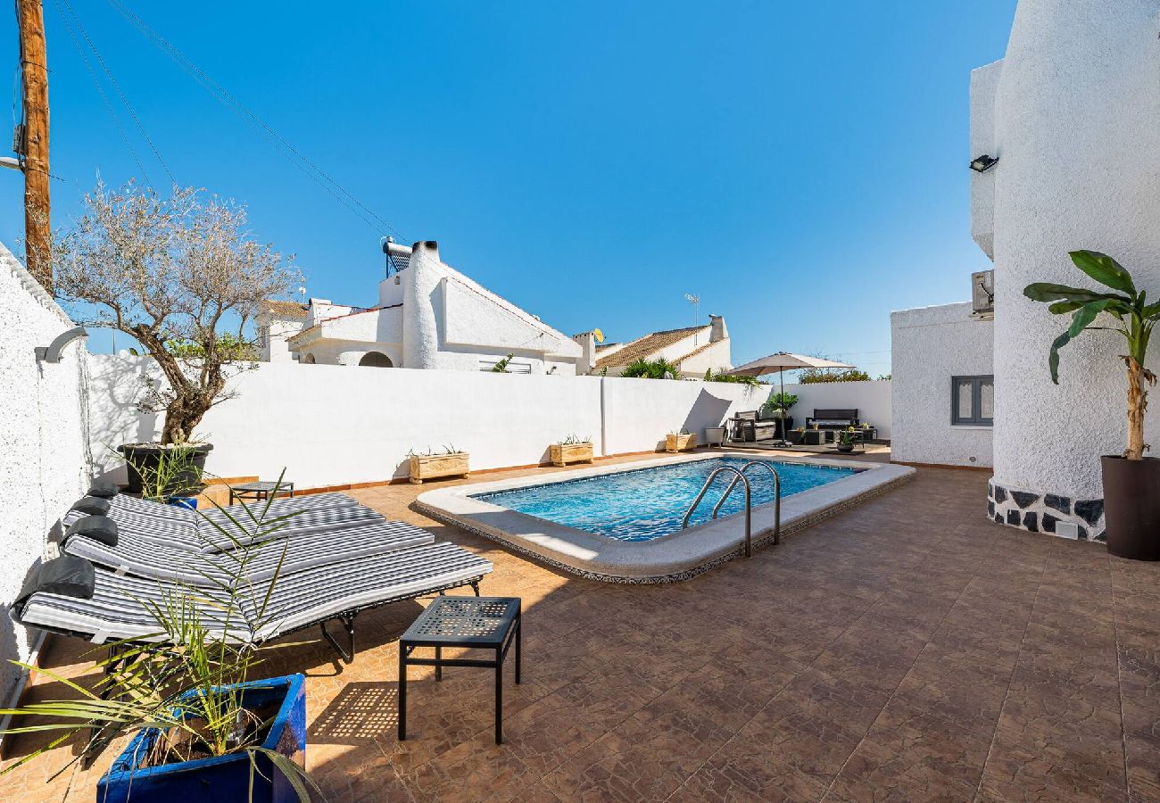 Casa en Pilar de la Horadada - 🅃 Chalet Queen Venecia Sunrise