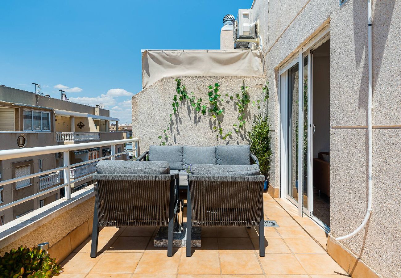 Apartamento en Torrevieja - La Loma Ático Sunrise
