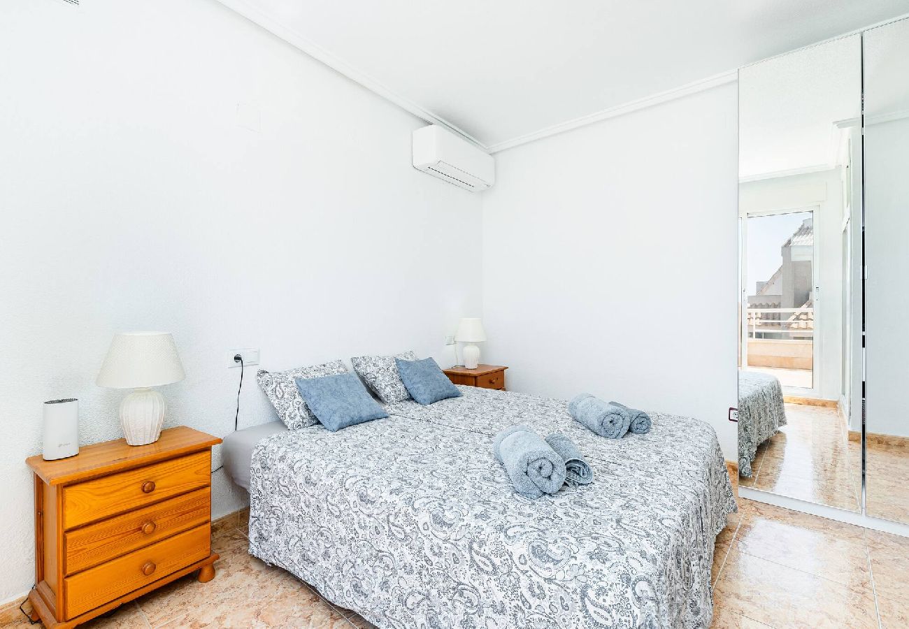 Apartamento en Torrevieja - La Loma Ático Sunrise