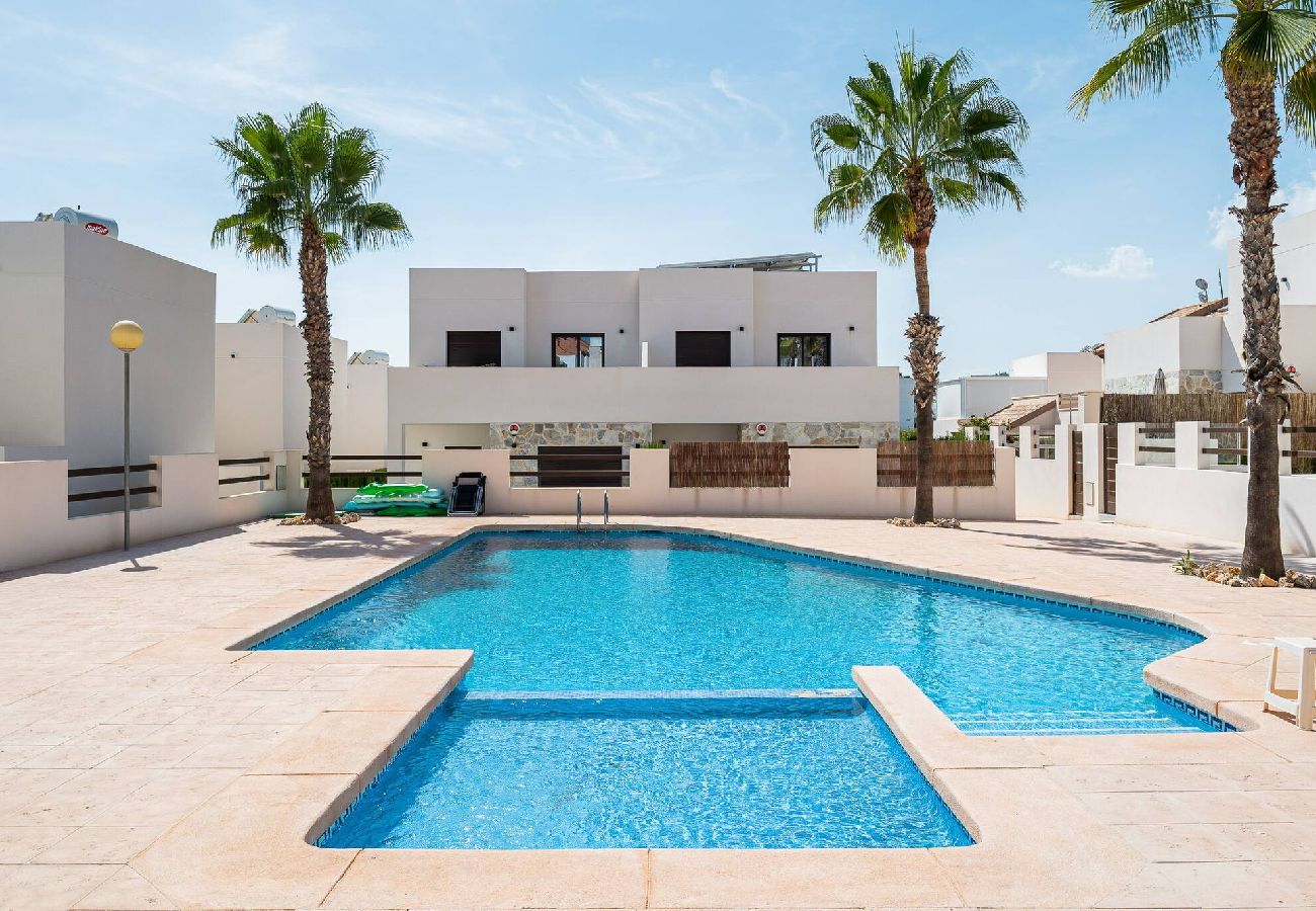 Apartamento en Orihuela Costa - Fausto Sunrise - Bungalow