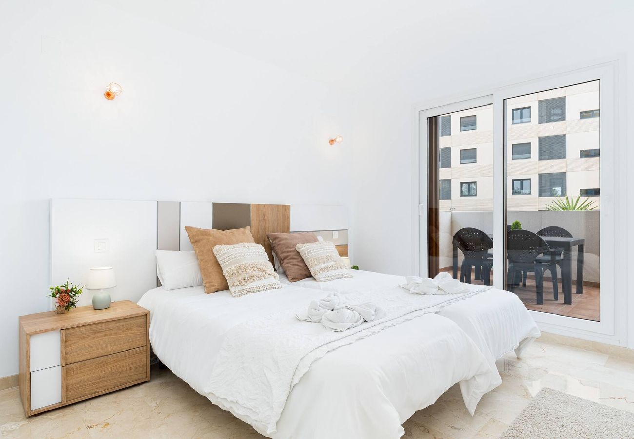 Apartamento en Torrevieja - Tornado Apartamento