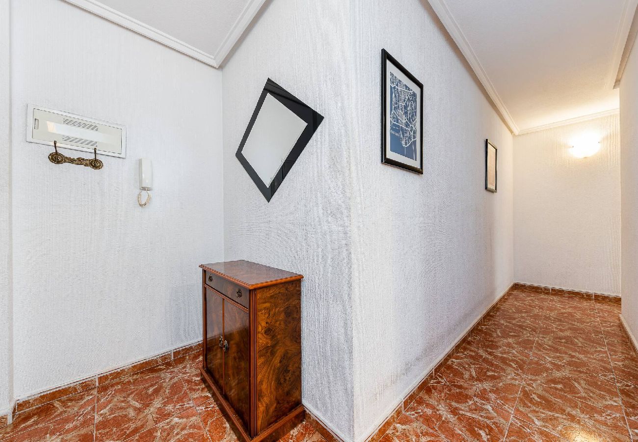 Apartamento en Torrevieja - 🅃 Sunrise Arts 1
