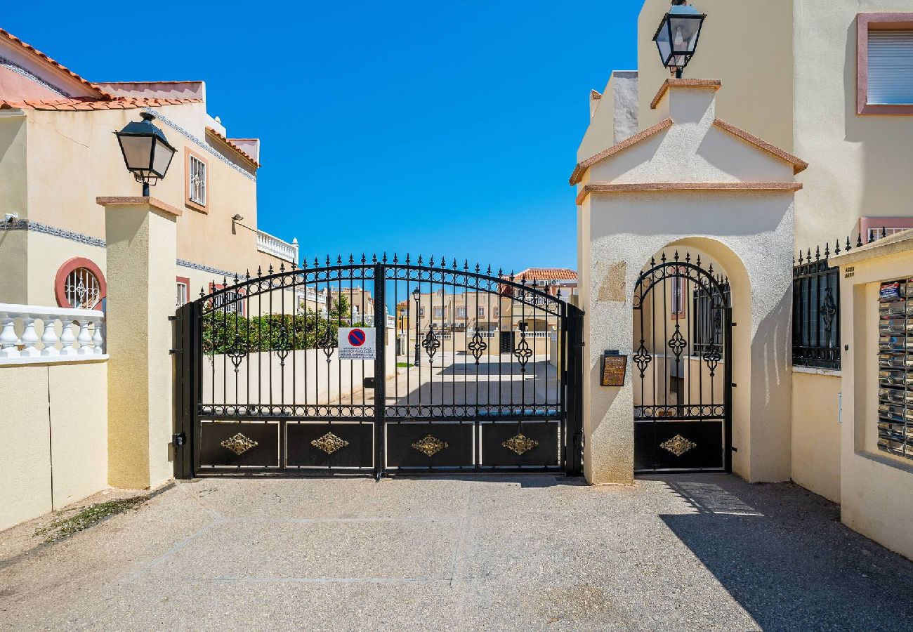 Apartamento en Orihuela Costa - 🅃 Casa Turquesa