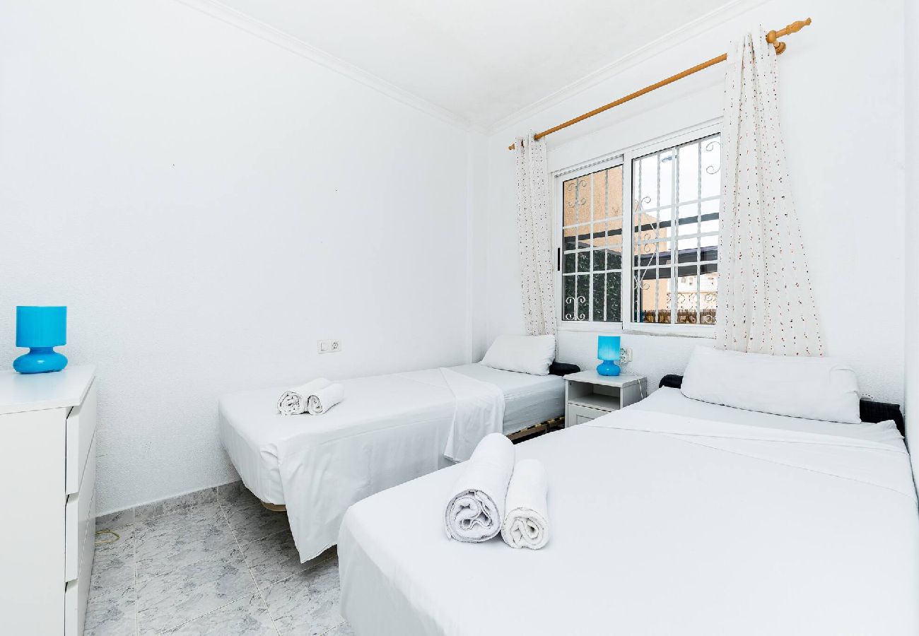 Apartamento en Torrevieja - 🅃 Casa Maese