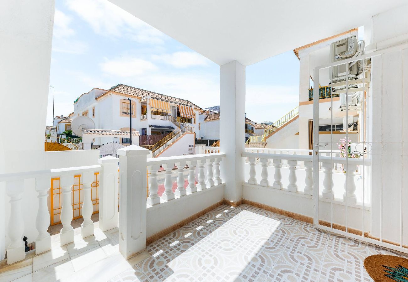 Casa en Torrevieja - 🅃 Villa Patrick - Apartamento