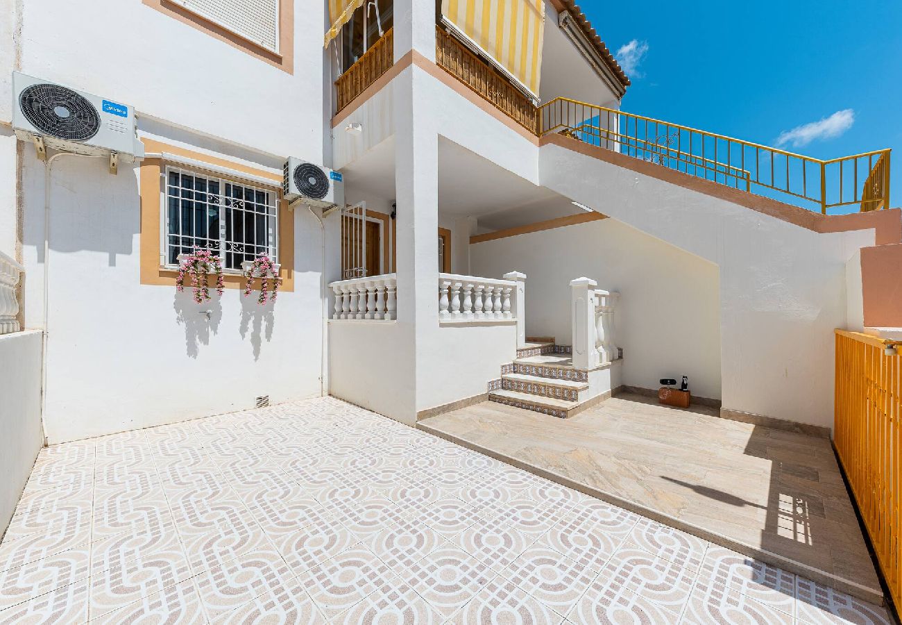 Casa en Torrevieja - 🅃 Villa Patrick - Apartamento
