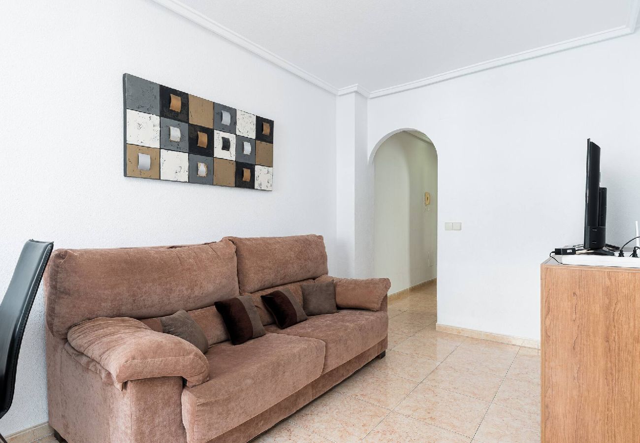 Apartamento en Torrevieja - 🅃 Torresal