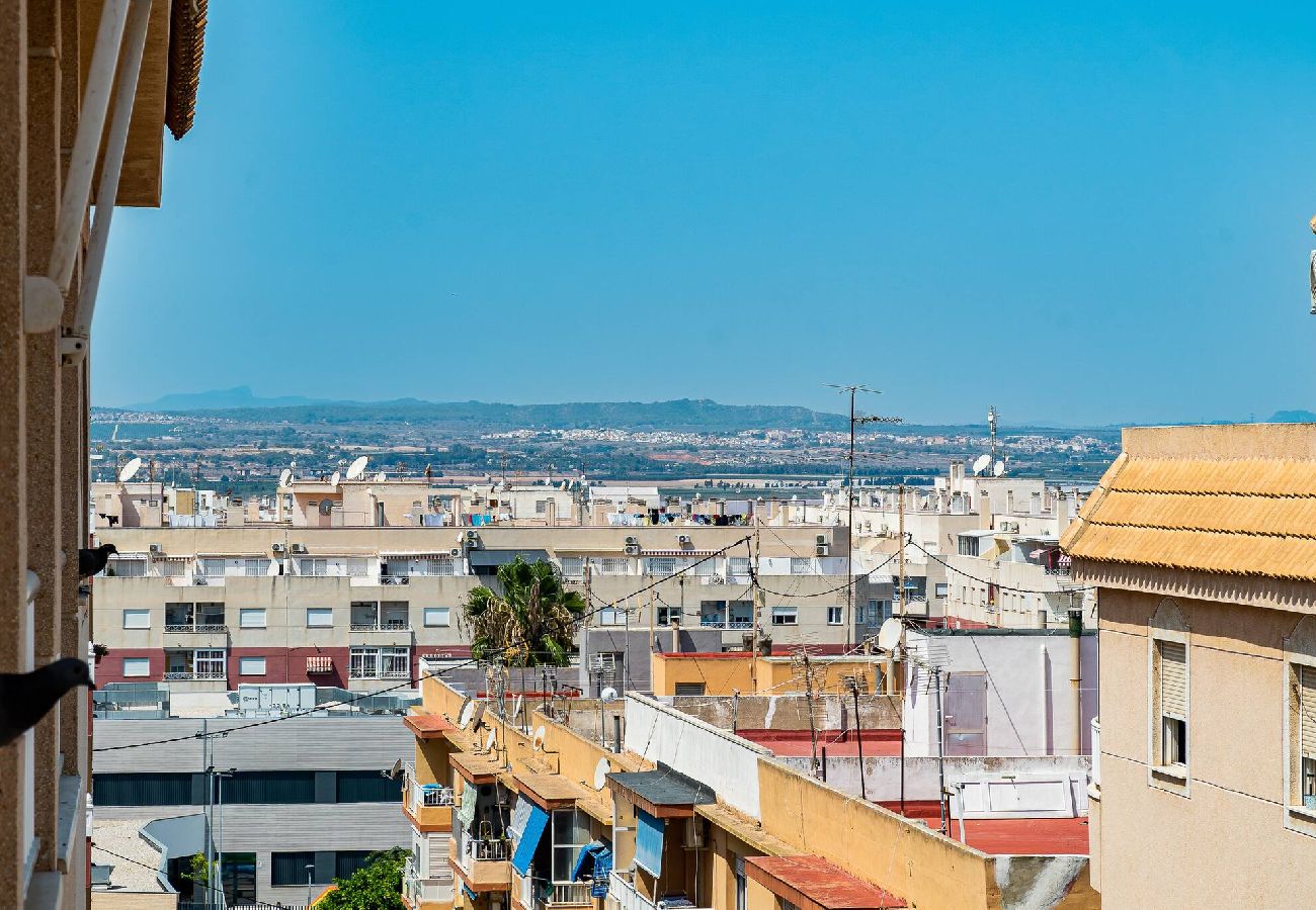 Apartamento en Torrevieja - 🅃 Torresal