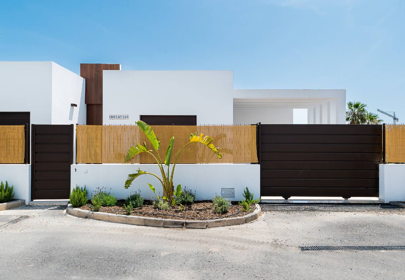 Villa en Los Alcazares - Villa Edelweiss