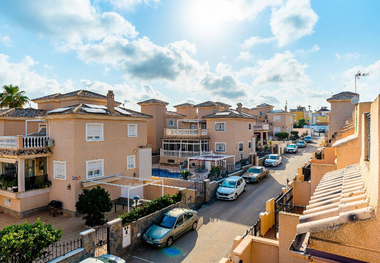 Apartamento en Orihuela Costa - 🅃 Rosé Sunrise