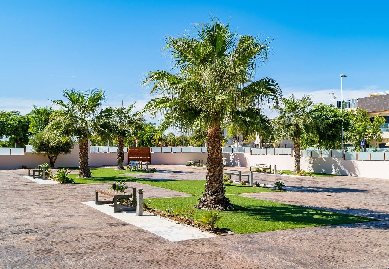 Apartamento en Alicante - 🅃 Levante Sunrise