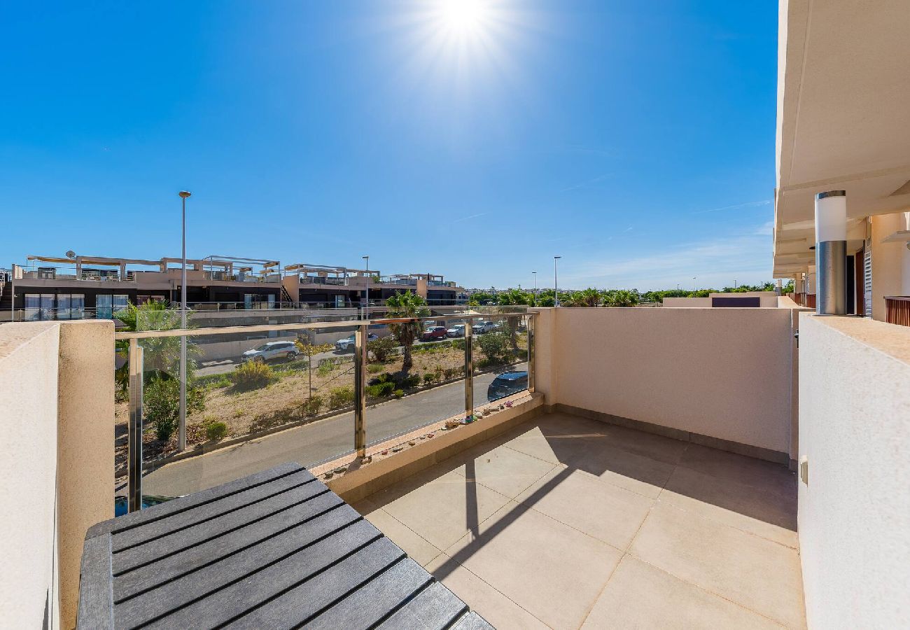 Apartamento en Alicante - 🅃 Levante Sunrise