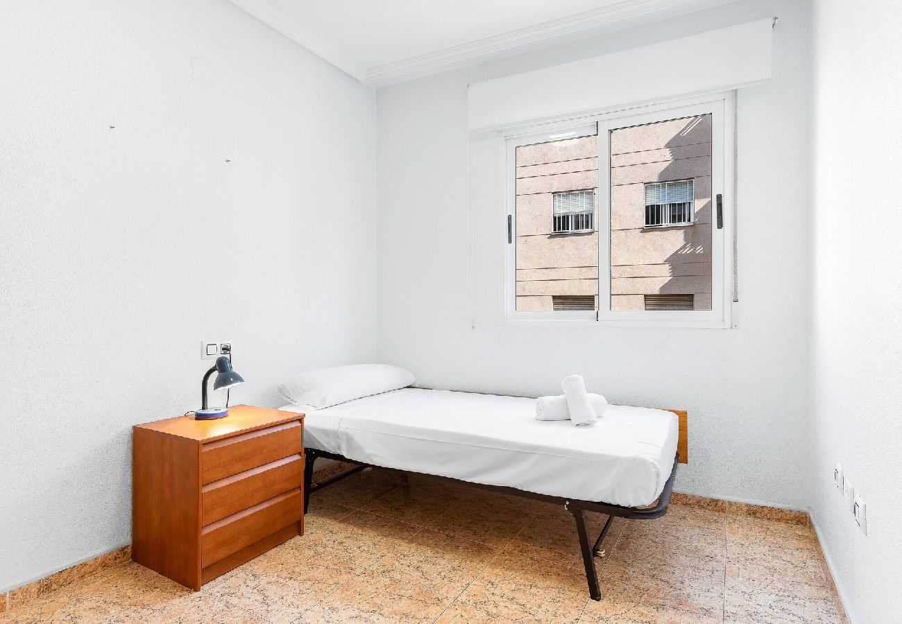 Apartamento en Torrevieja - 🅃 Madrid Sunrise