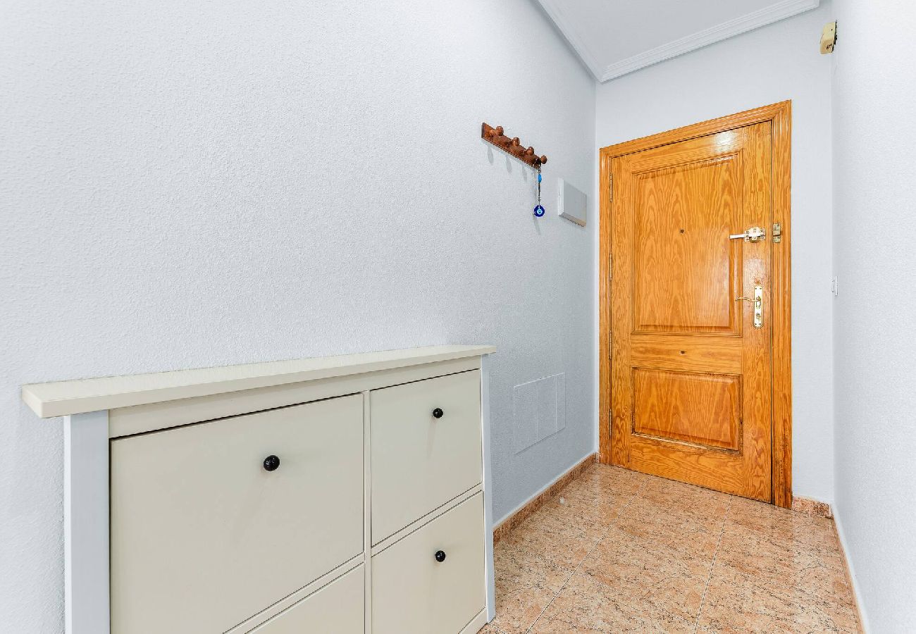 Apartamento en Torrevieja - 🅃 Madrid Sunrise