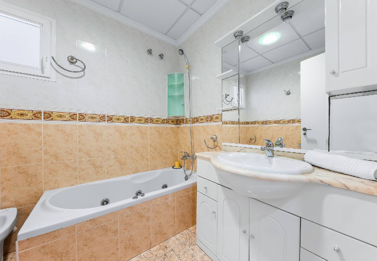 Apartamento en Torrevieja - 🅃 Madrid Sunrise