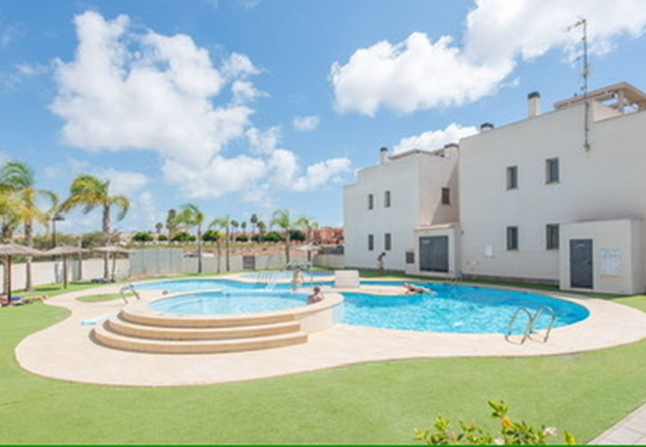 Apartamento en Torrevieja - Córcega Sunrise  Apartment