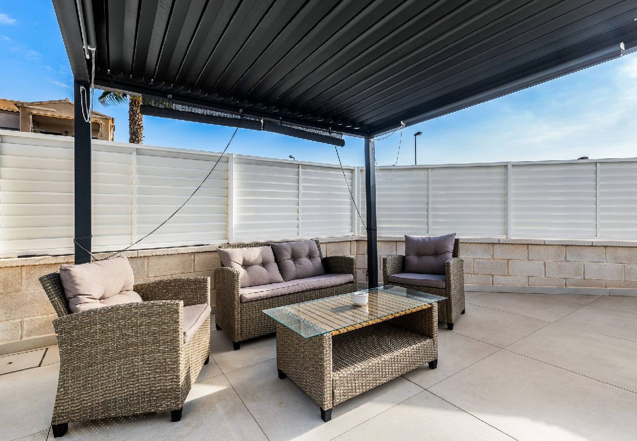 Casa en Orihuela Costa - 🅃 Villa Vera