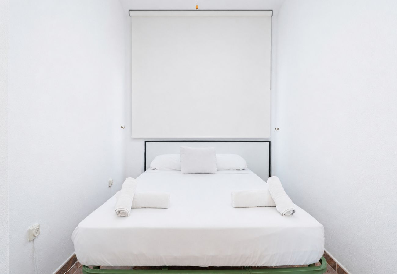 Apartamento en Torrevieja - 🅃 Casa del Chicho 2
