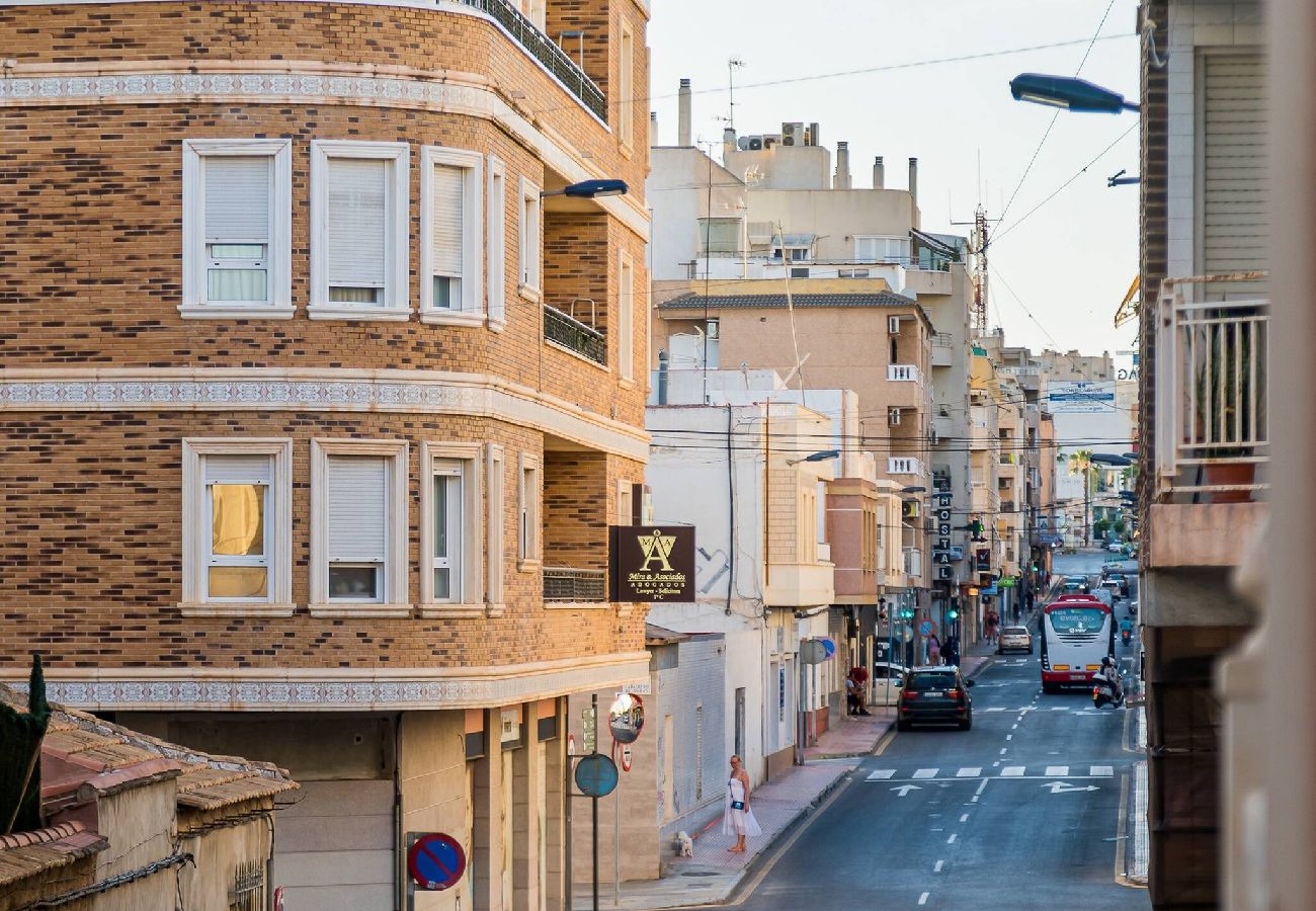 Ferienwohnung in Torrevieja - Apolo - Apartamento