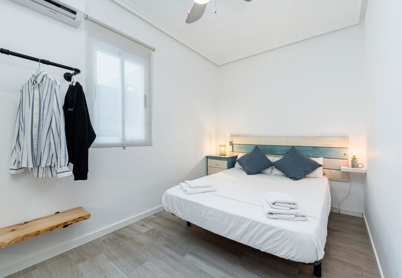 Ferienwohnung in Torrevieja - Apolo - Apartamento