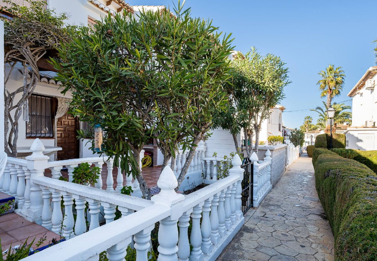 Ferienwohnung in Torrevieja - 🅃 Lago Jardín 98 - Bungalow