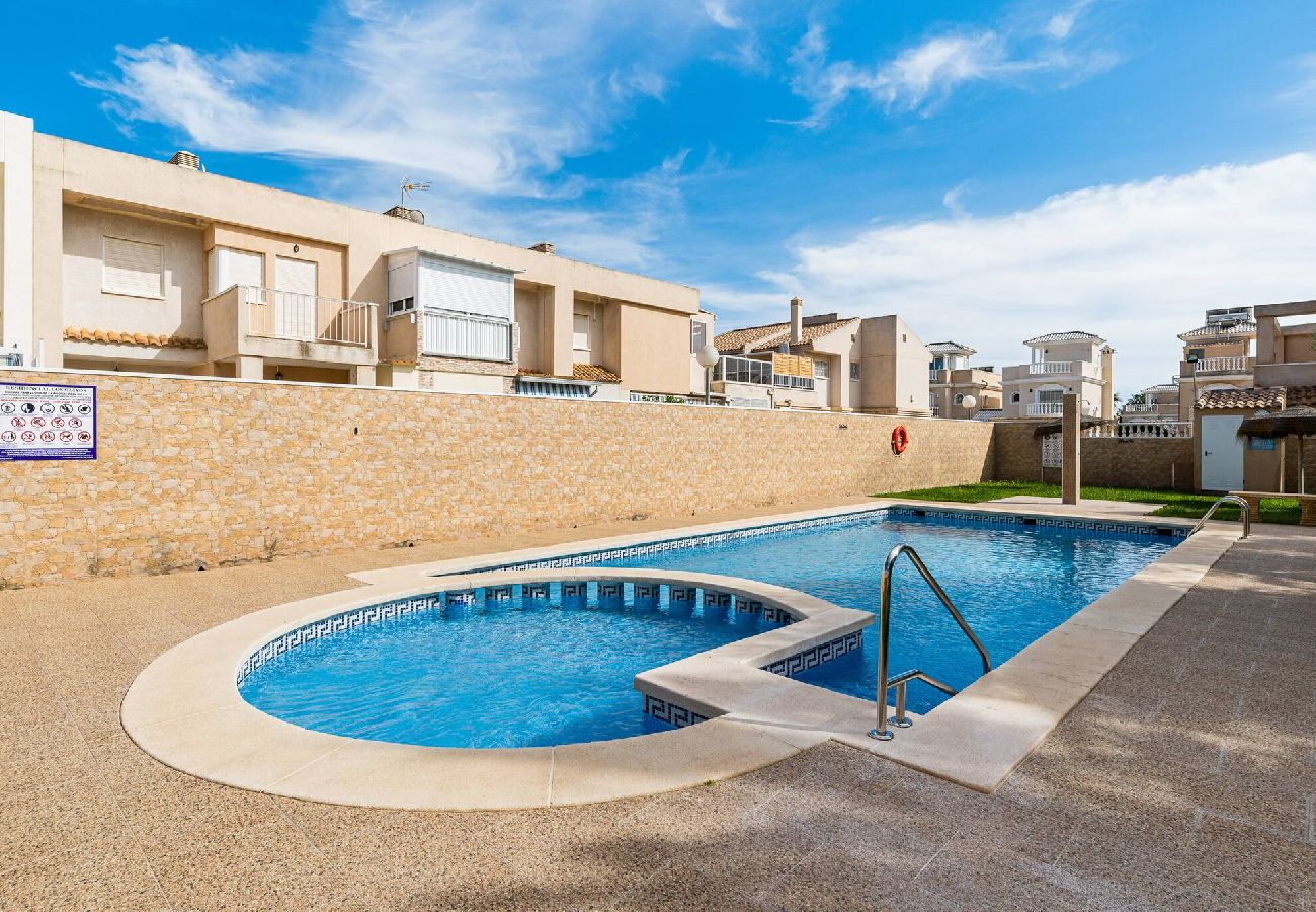 Ferienwohnung in Torrevieja - Aguas Nuevas Sunrise - Bungalow