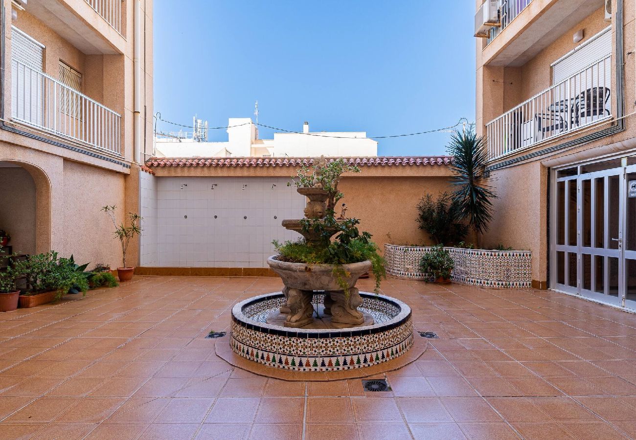 Ferienwohnung in Torrevieja - Estocolmo Estudio Sunrise