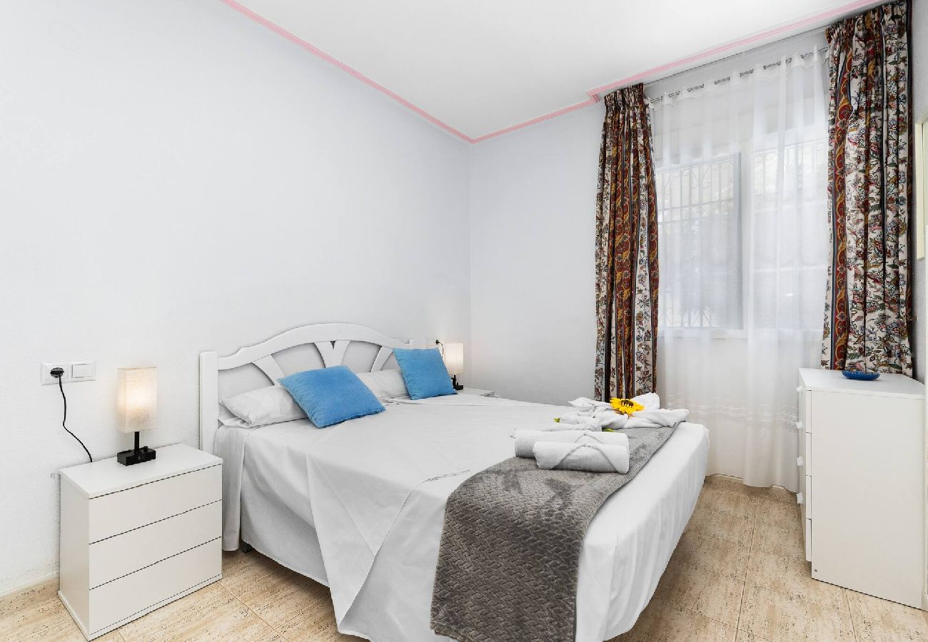 Ferienwohnung in Torrevieja - Perseo Sunrise - Apartamento
