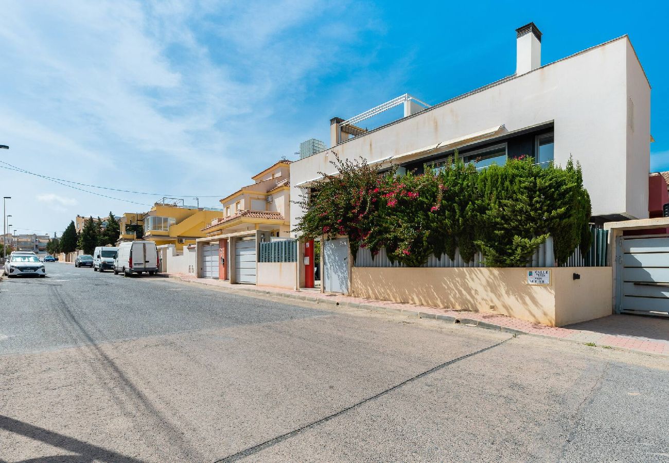 Ferienwohnung in Torrevieja - 🅃 Refugio Marino Sunrise
