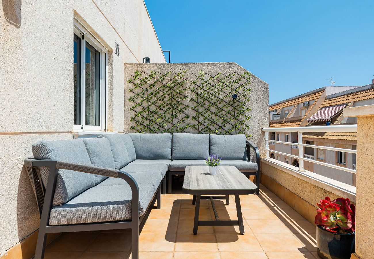 Ferienwohnung in Torrevieja - La Loma Ático Sunrise