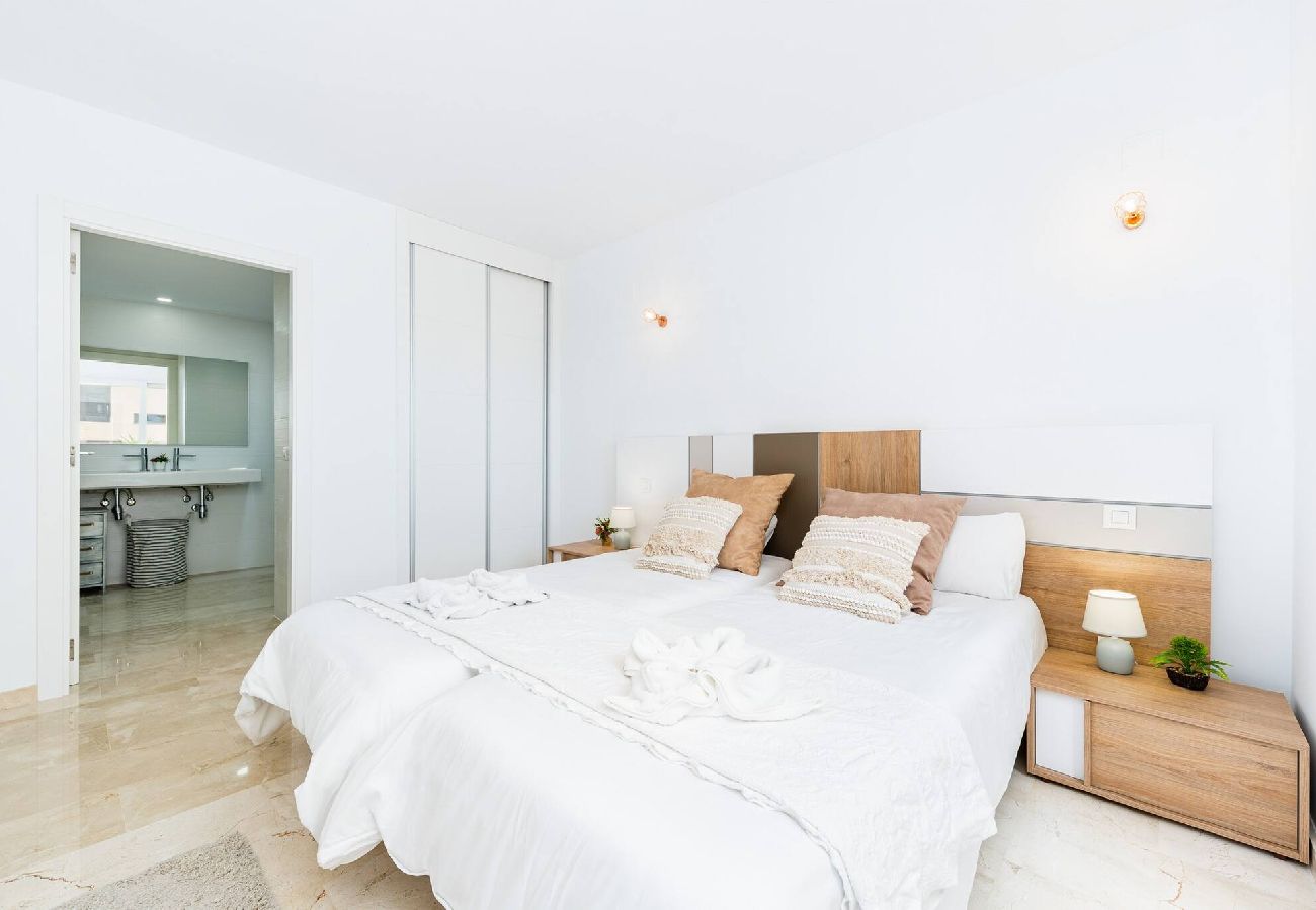 Ferienwohnung in Torrevieja - Tornado Apartamento