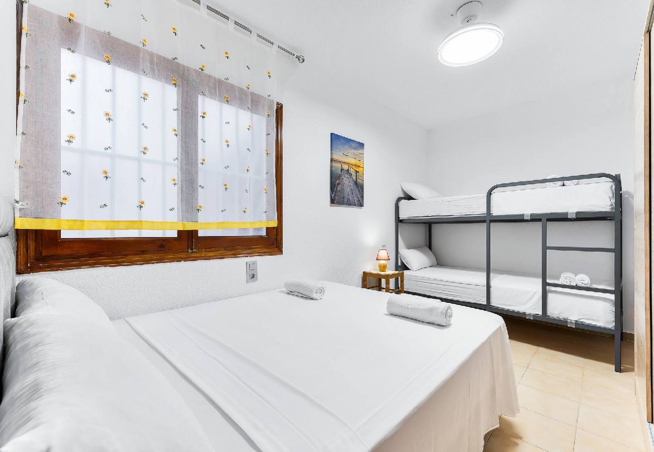 Ferienwohnung in Torrevieja - 🅃 Loma 66
