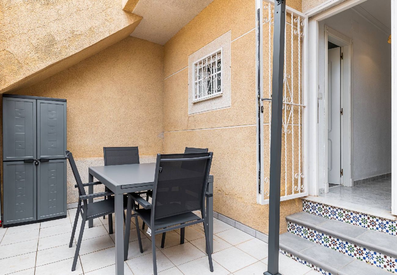 Ferienwohnung in Torrevieja - 🅃 Casa Maese