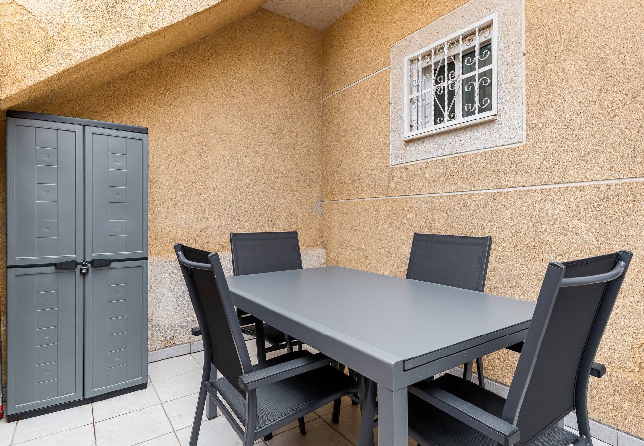 Ferienwohnung in Torrevieja - 🅃 Casa Maese