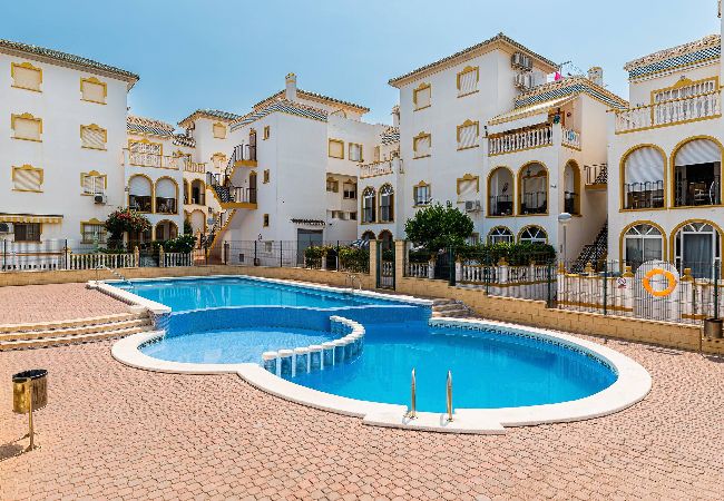 Ferienwohnung in Torrevieja - 🅃 Sunny Molino Retreat with Pool & Terrace