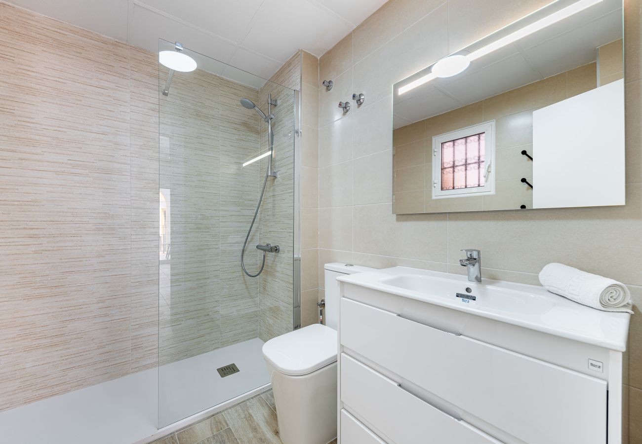 Ferienwohnung in Torrevieja - 🅃 Sunny Molino Retreat with Pool & Terrace