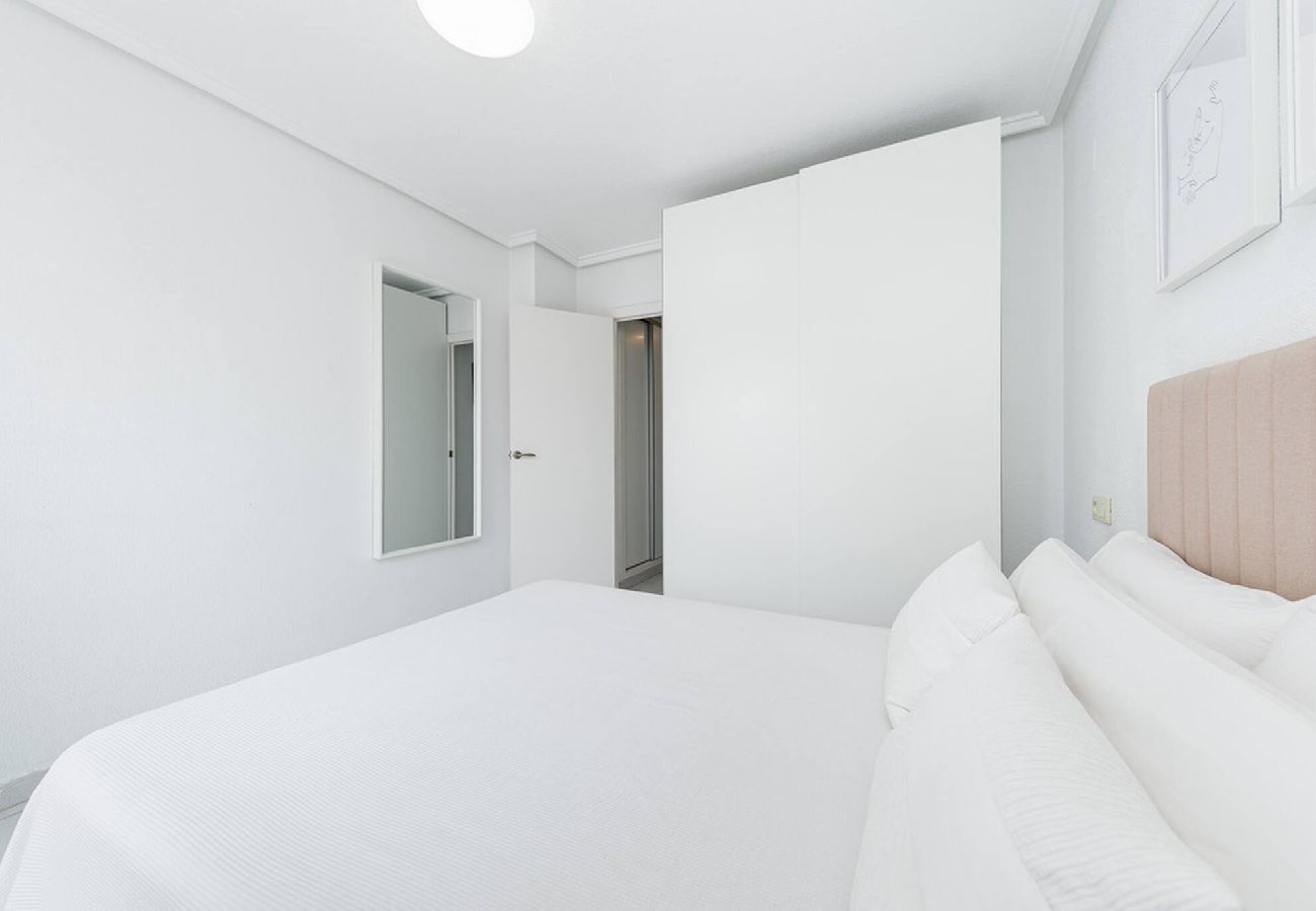 Ferienwohnung in Torrevieja - 🅃 Blanco Sunrise