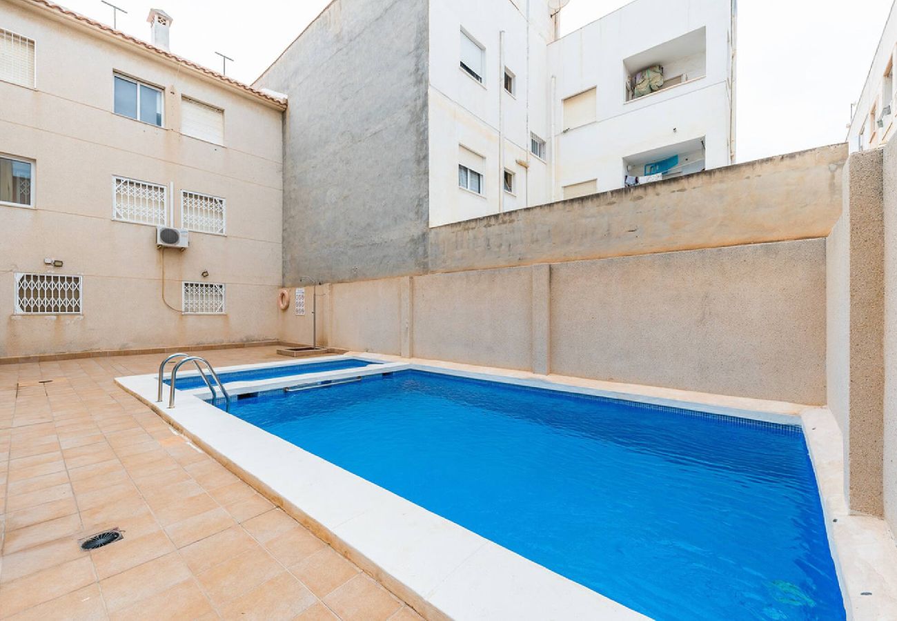 Ferienwohnung in Torrevieja - 🅃 Blanco Sunrise