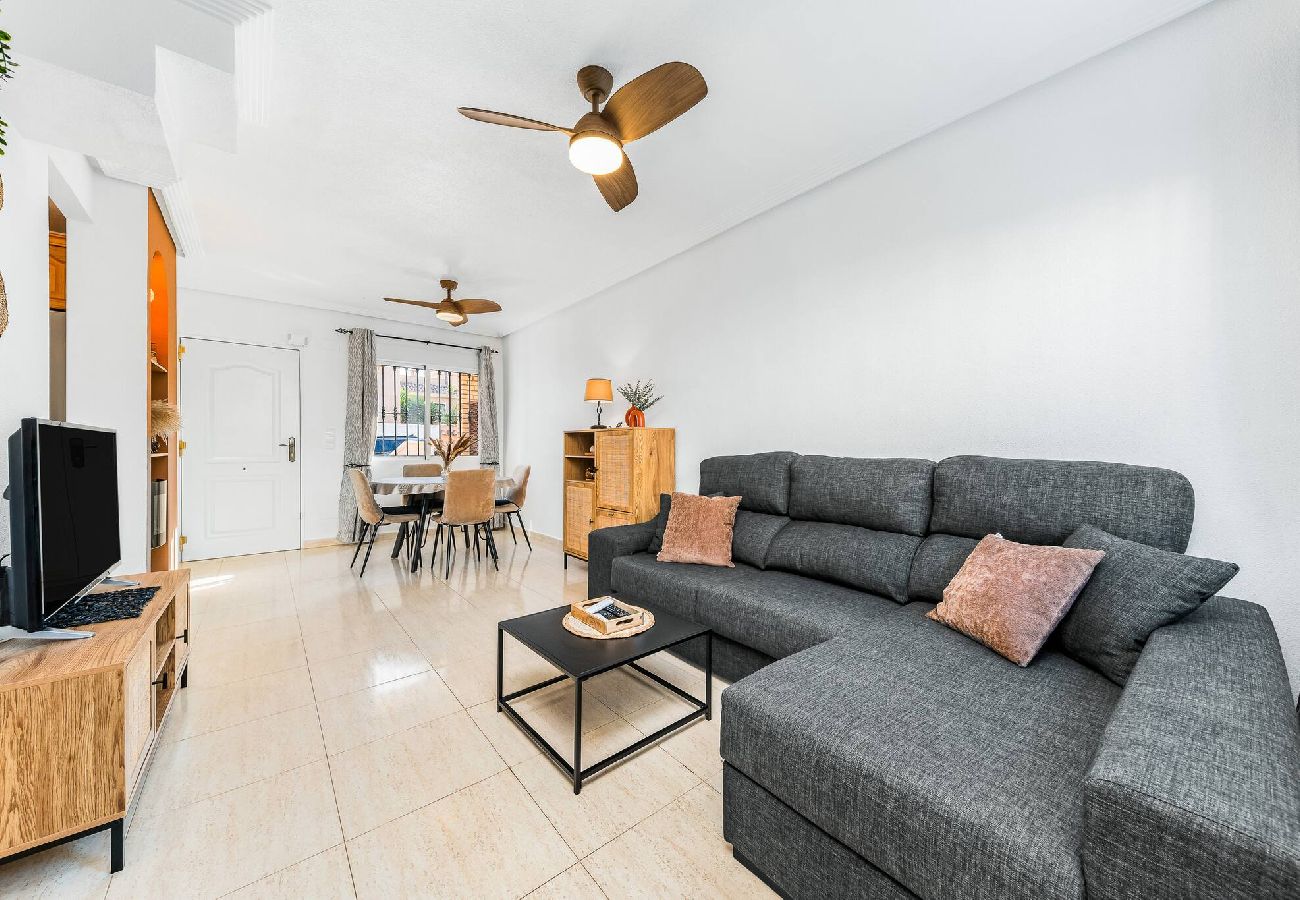 Ferienwohnung in Orihuela Costa - 🅃 Rosé Sunrise