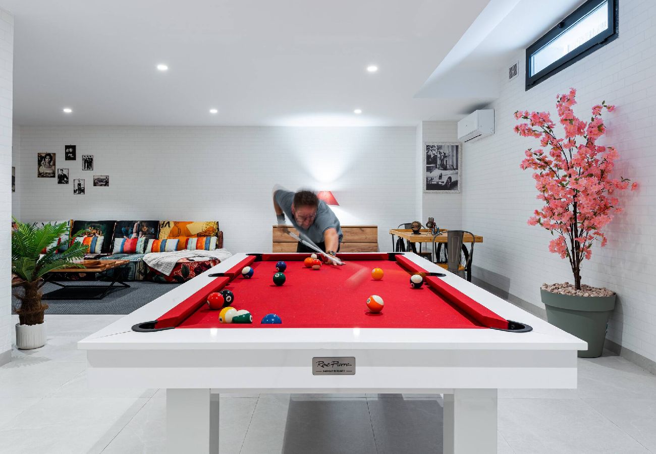 Ferienhaus in Murcia - Villa de lujo con jacuzzi, cine, billar y futbolín