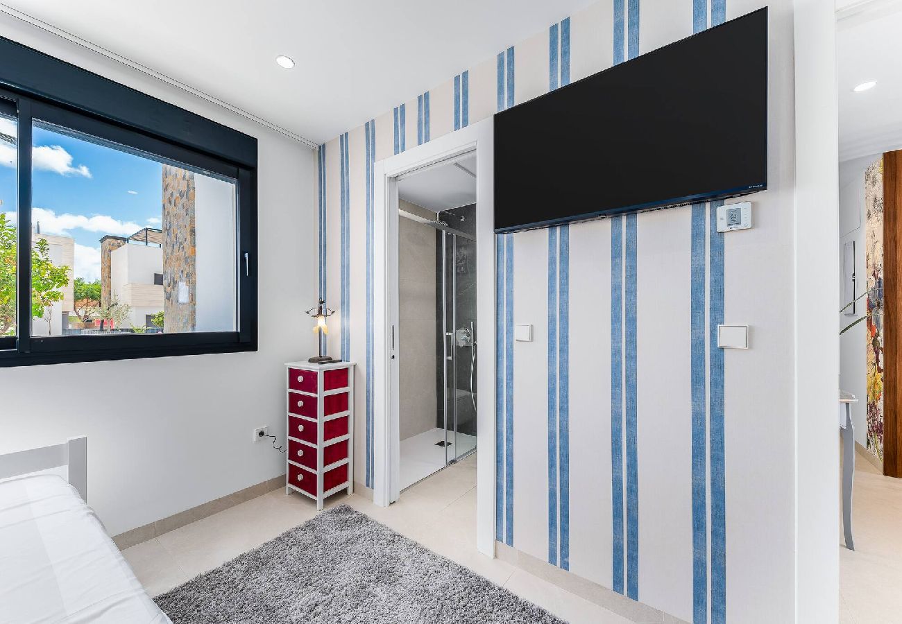 Ferienhaus in Murcia - Villa de lujo con jacuzzi, cine, billar y futbolín