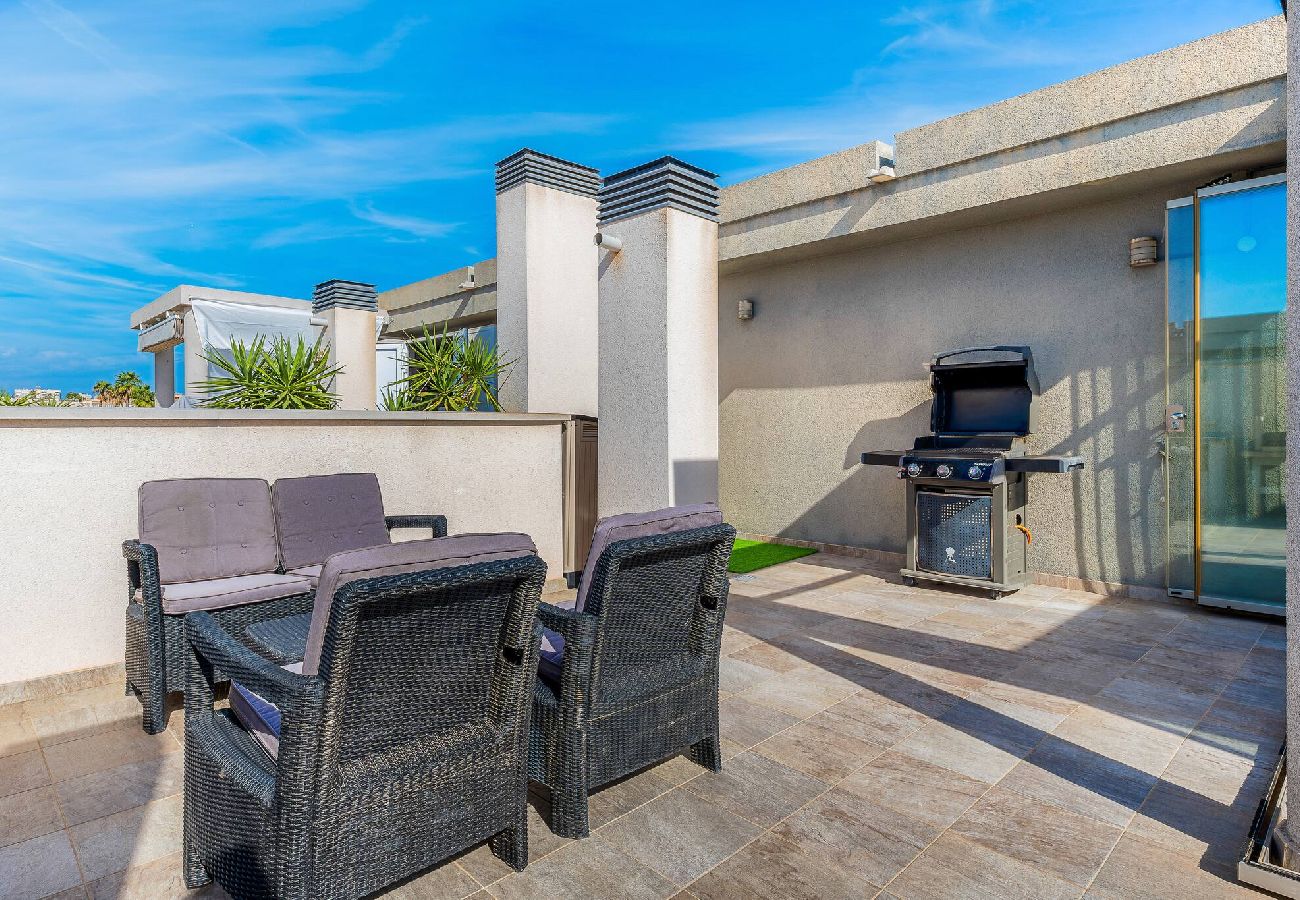 Ferienwohnung in Torrevieja - Córcega Sunrise  Apartment