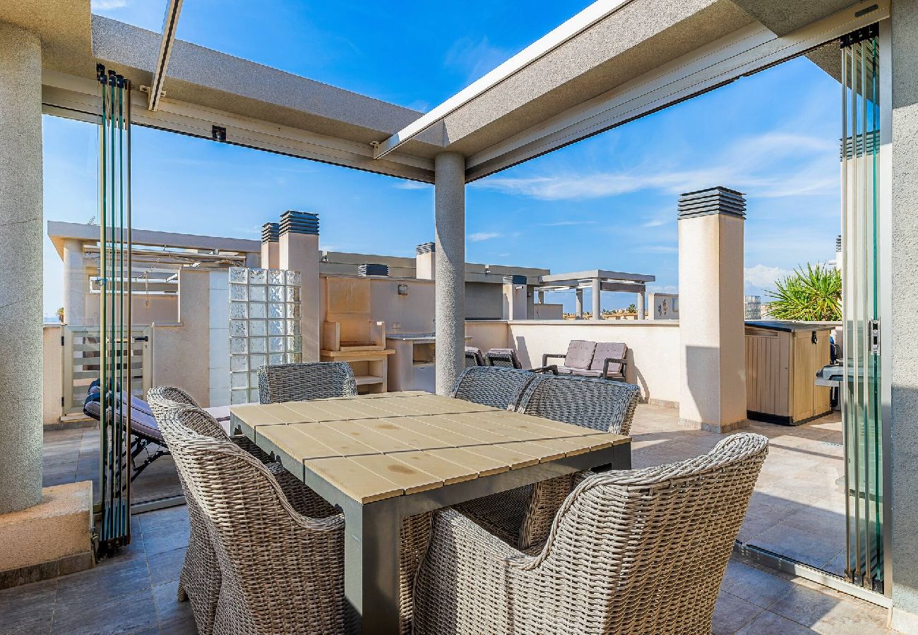 Ferienwohnung in Torrevieja - Córcega Sunrise  Apartment