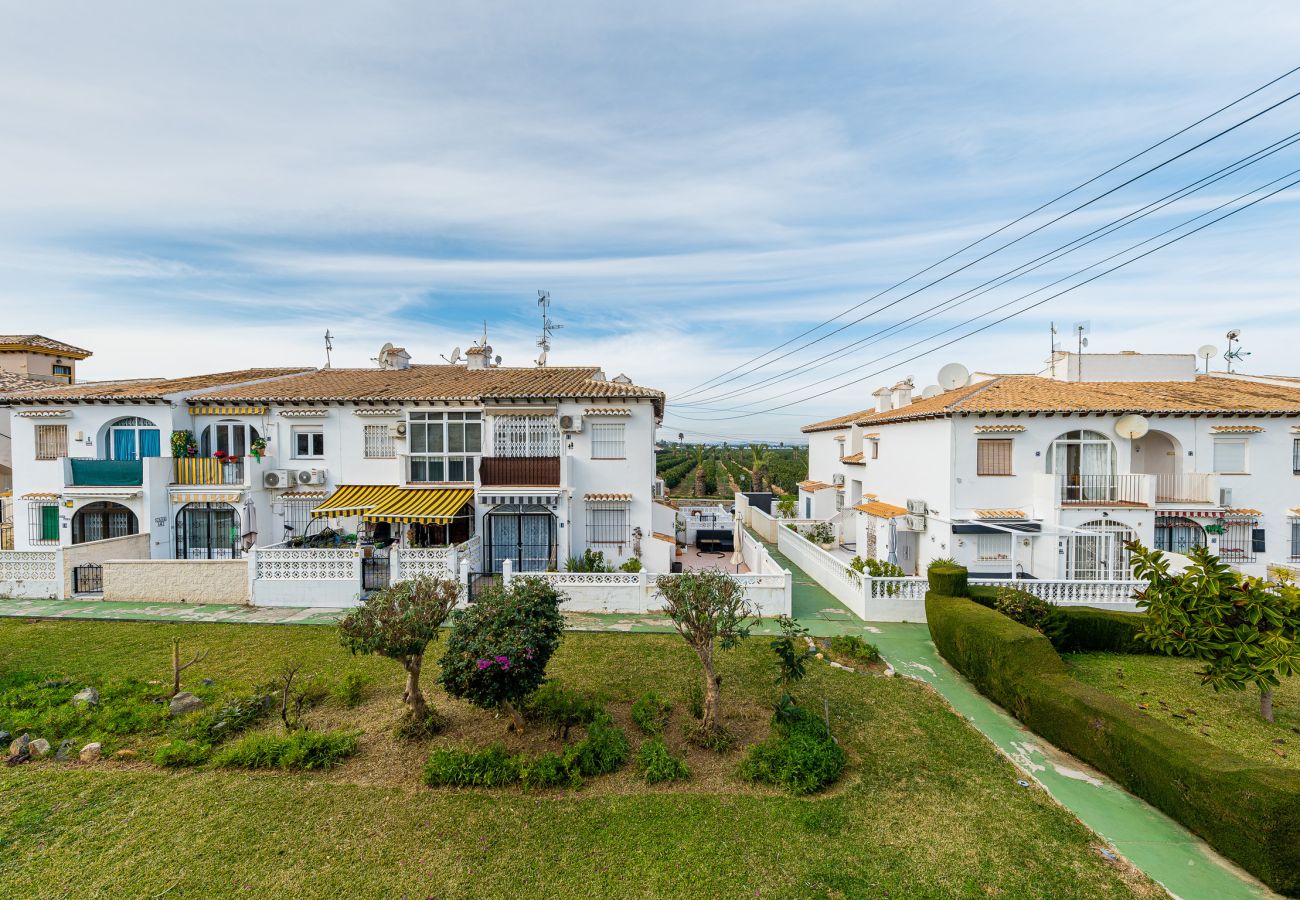 Ferienwohnung in Torrevieja - LAGO JARDÍN 55