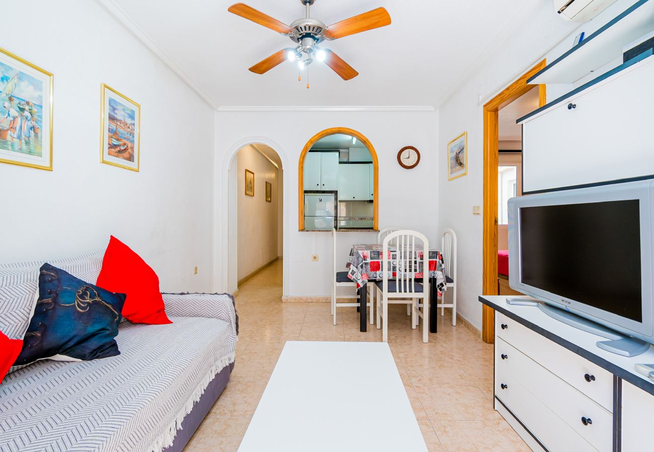 Ferienwohnung in Torrevieja - Apartamento Playa Capitán