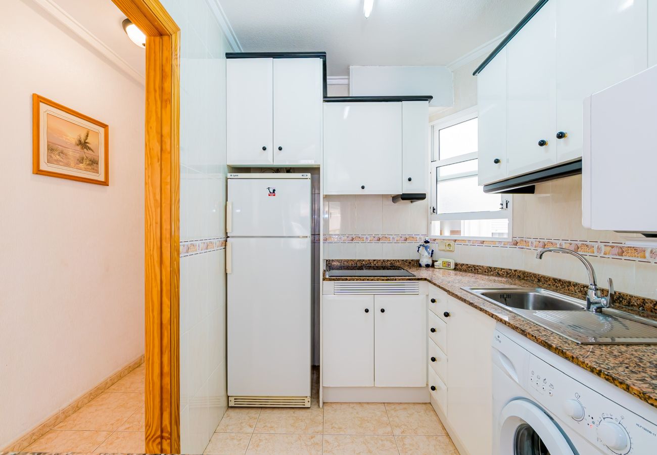 Ferienwohnung in Torrevieja - Apartamento Playa Capitán