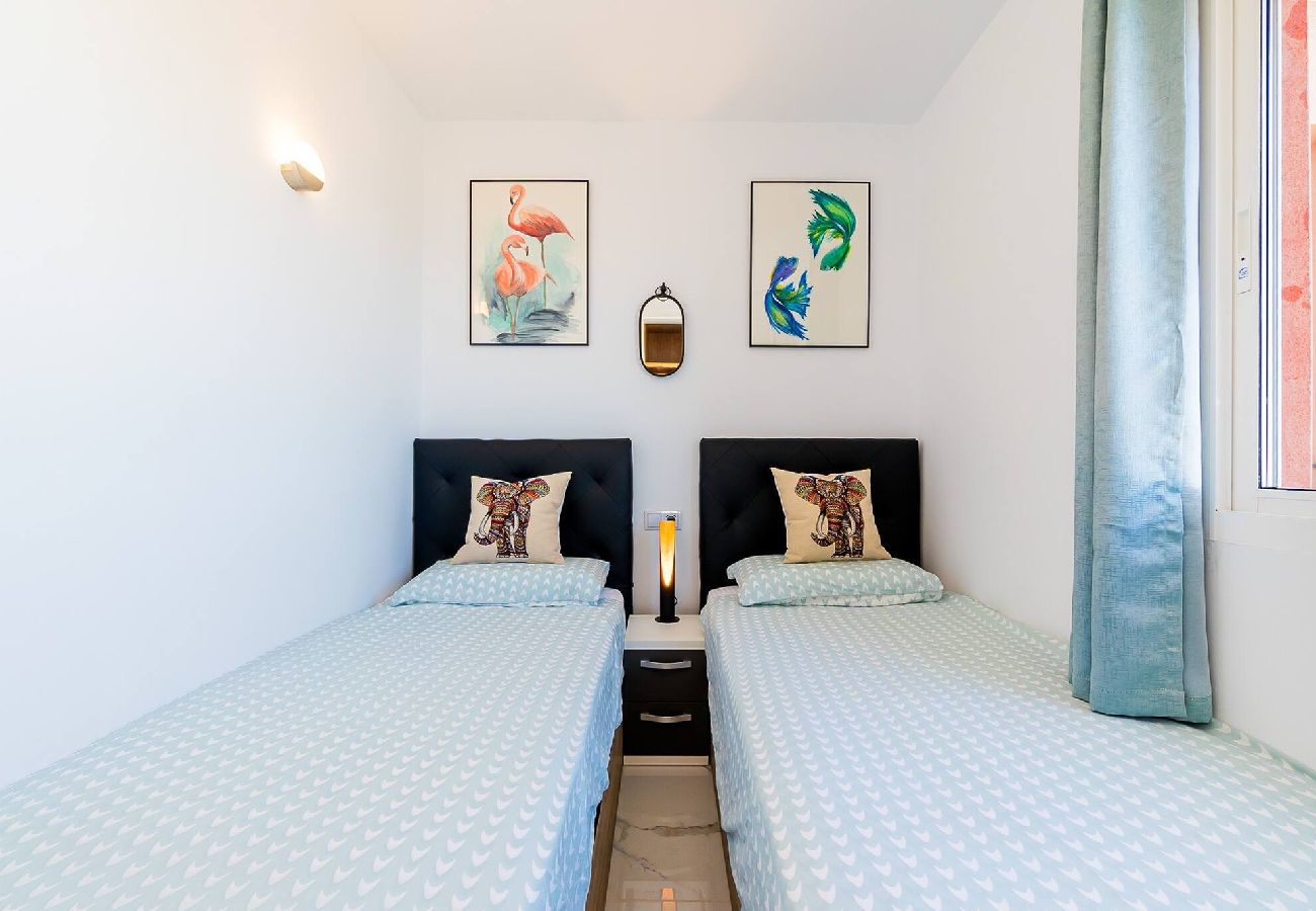 Apartment in Torrevieja - ATALAYAS 13-8